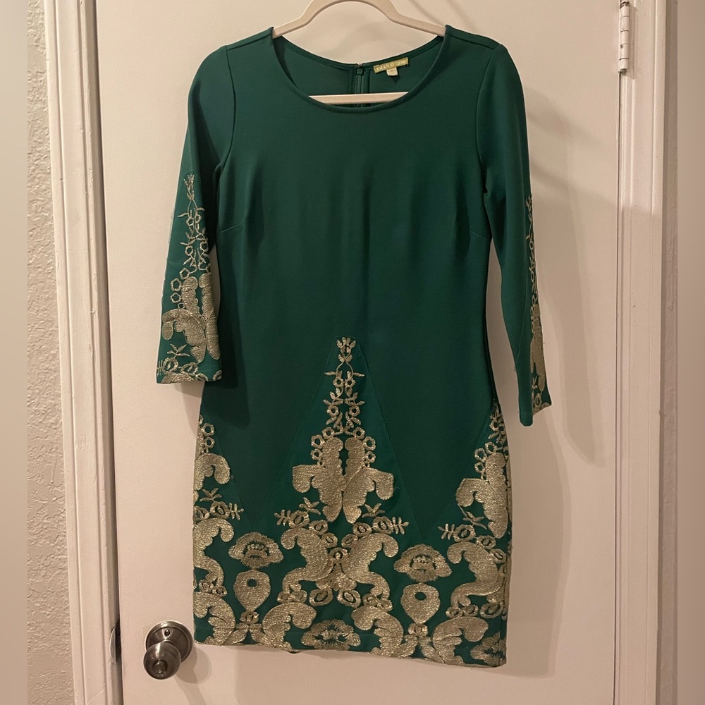 Gianni Bini Sheath Dress, gold lace foil detail 3/4 Sleeves